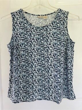 Linden Navy & White Leaf-Print Scoop Tank